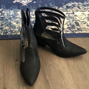 NWOT Pointed toe black boots size 9.5